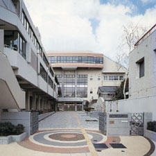 ���s�������w�������w�Z����