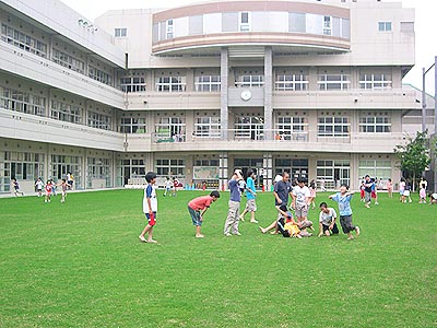 �Ő��̏�Ŋy���ގ���